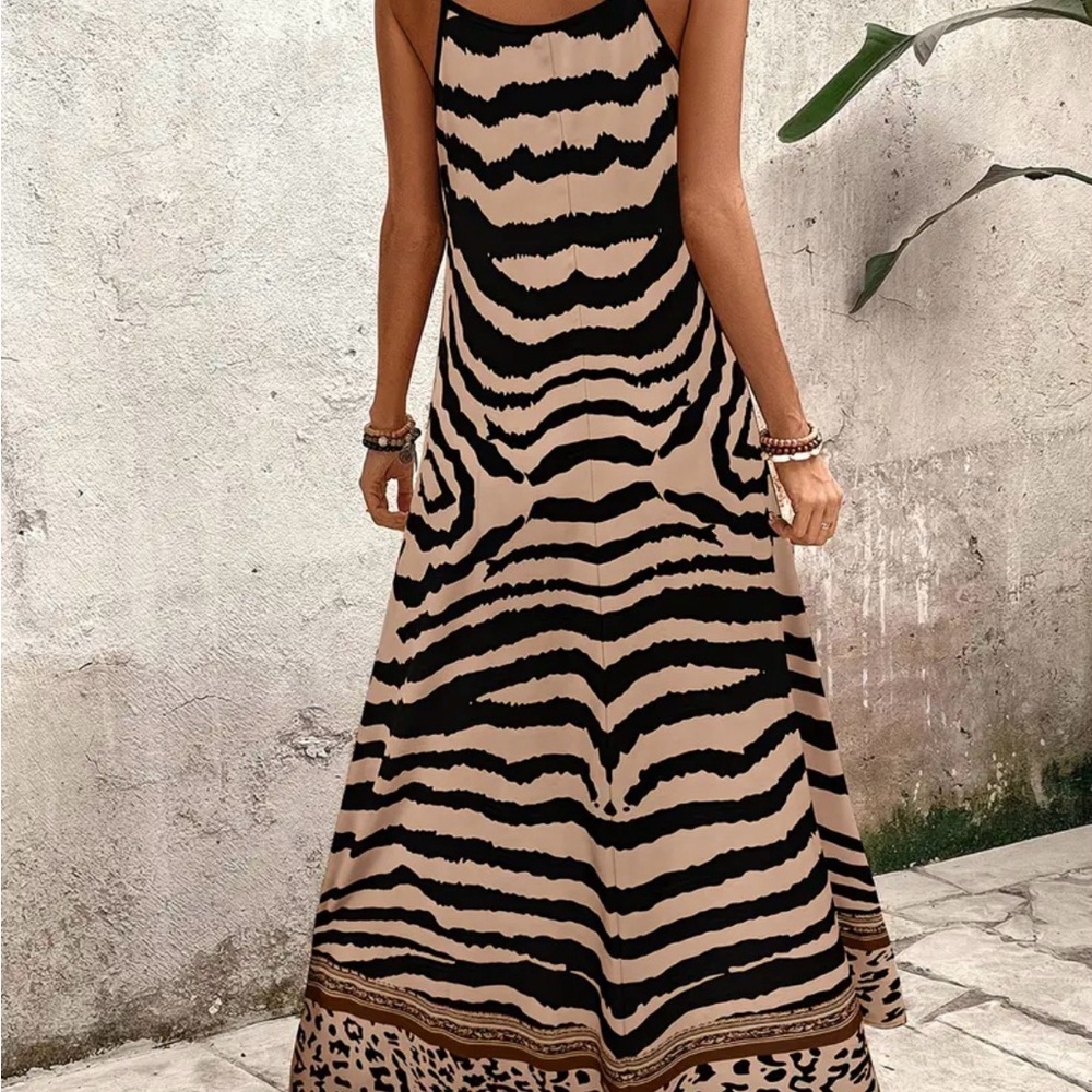 Animal Print Maxi Dress - Picture 3 of 5